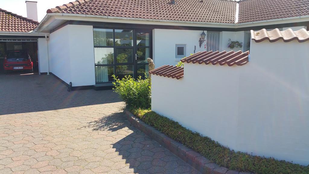 Tornby Guesthouse (Adults Only) Hirtshals Esterno foto